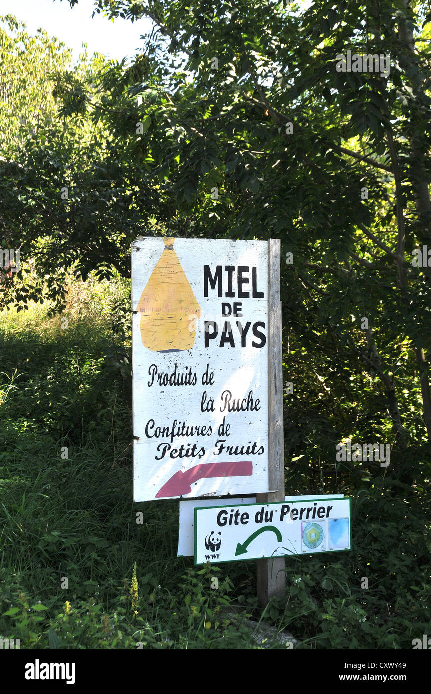 unterzeichnen Sie Honig aus der Region zum Verkauf Livradois Forez Auvergne Massif Central Frankreich Stockfoto