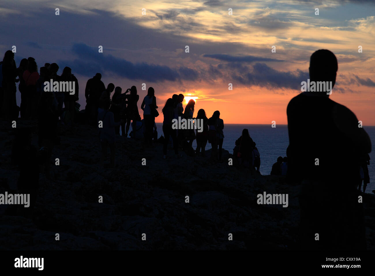 Den Sonnenuntergang am Kap St. Vincent, Algarve, Portugal Stockfoto