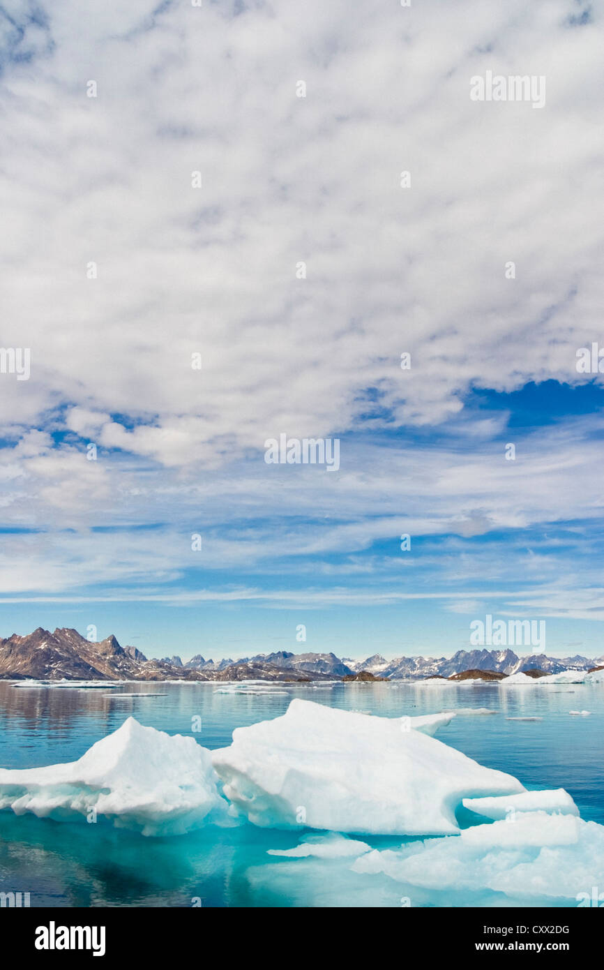 Grönland-Landschaft - eisige Fjorde um die Ansiedlung von Kulusuk, Grönland Stockfoto