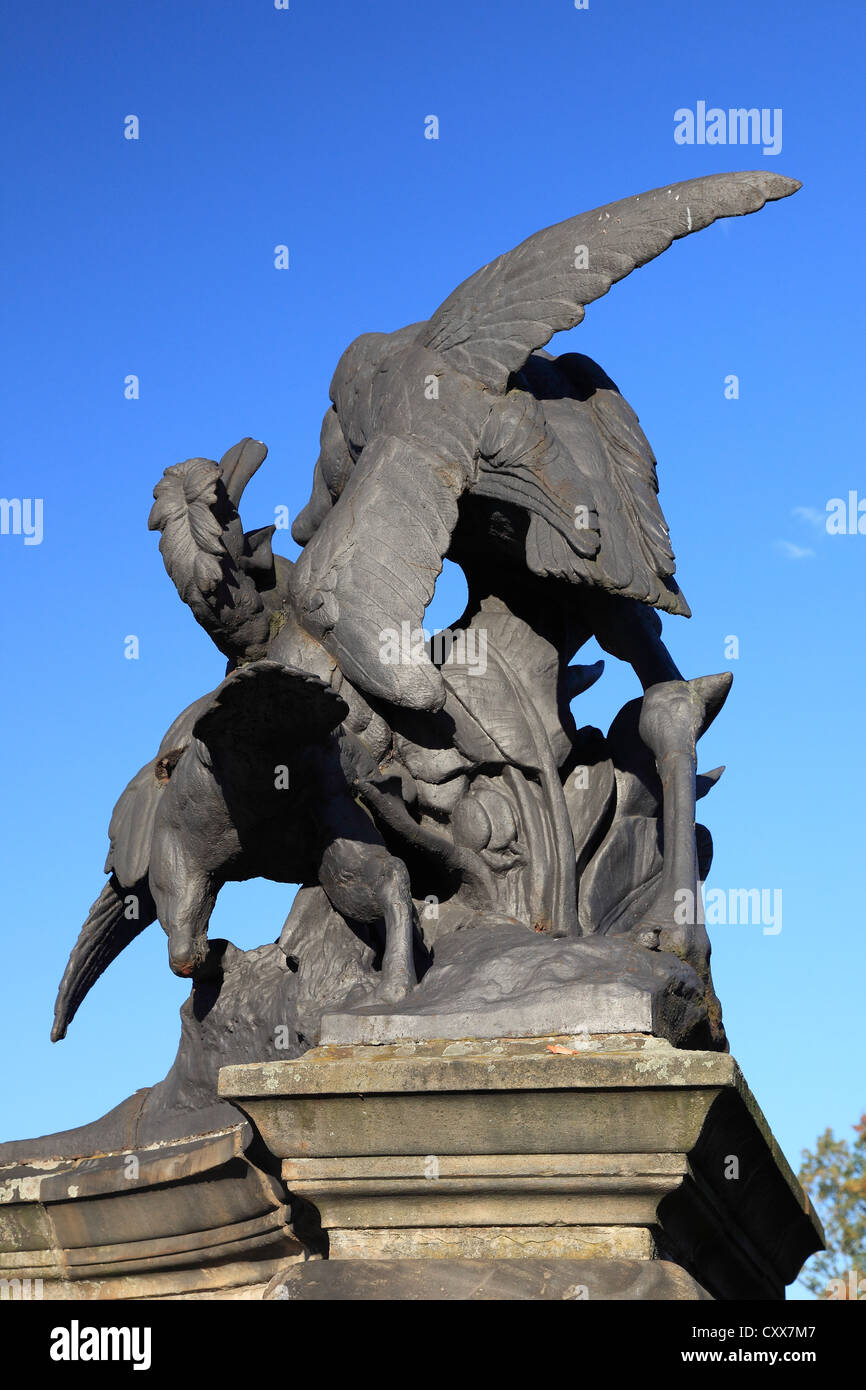 Skulptur von Emmanuel Fremiet in Swierklaniec Park, Polen Stockfoto