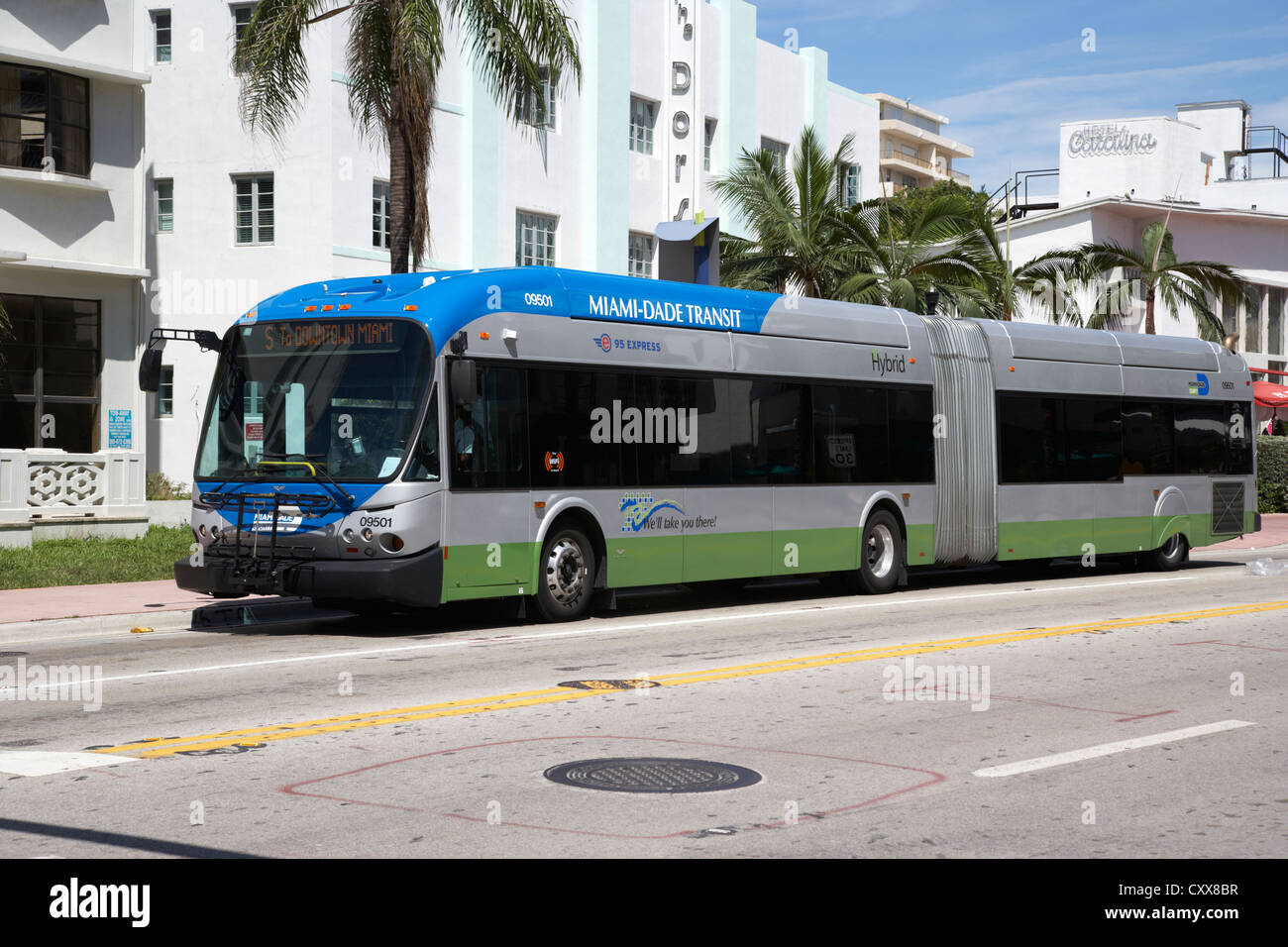 Miami-Dade Transit Hybrid öffentlicher Busverkehr south Miami beach Florida Usa Stockfoto