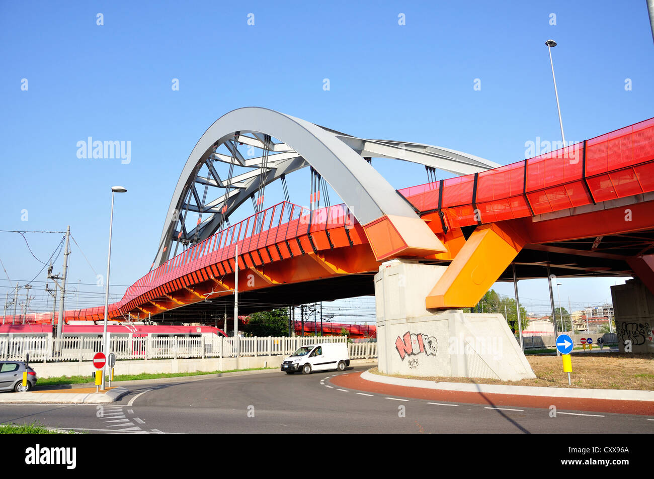 Moderne Eisenbahnbrücke in Padua, Provinz Padua, Veneto Region, Italien Stockfoto