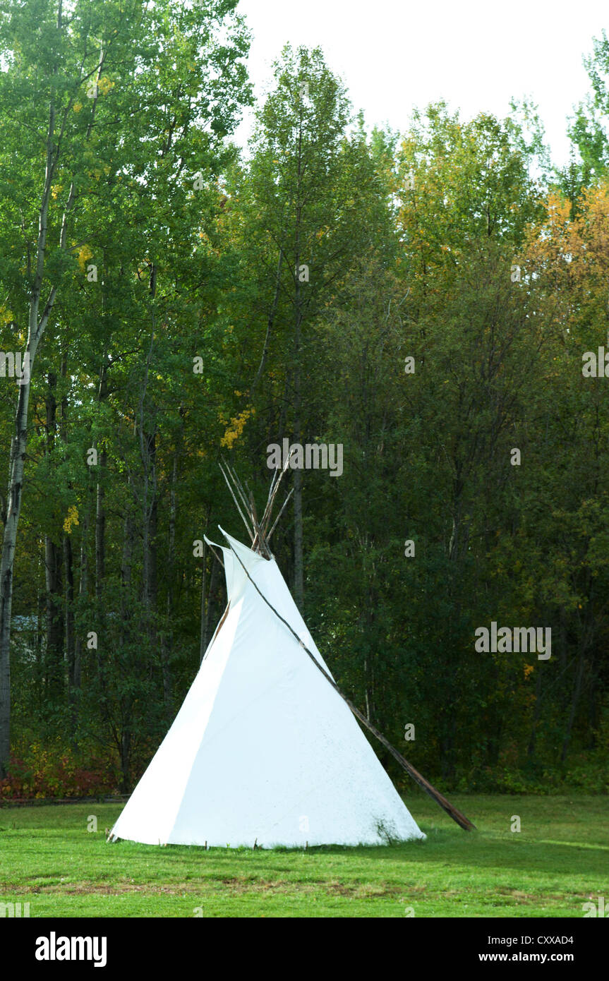 Eine Leinwand Tipi, Alberta, Kanada. Stockfoto