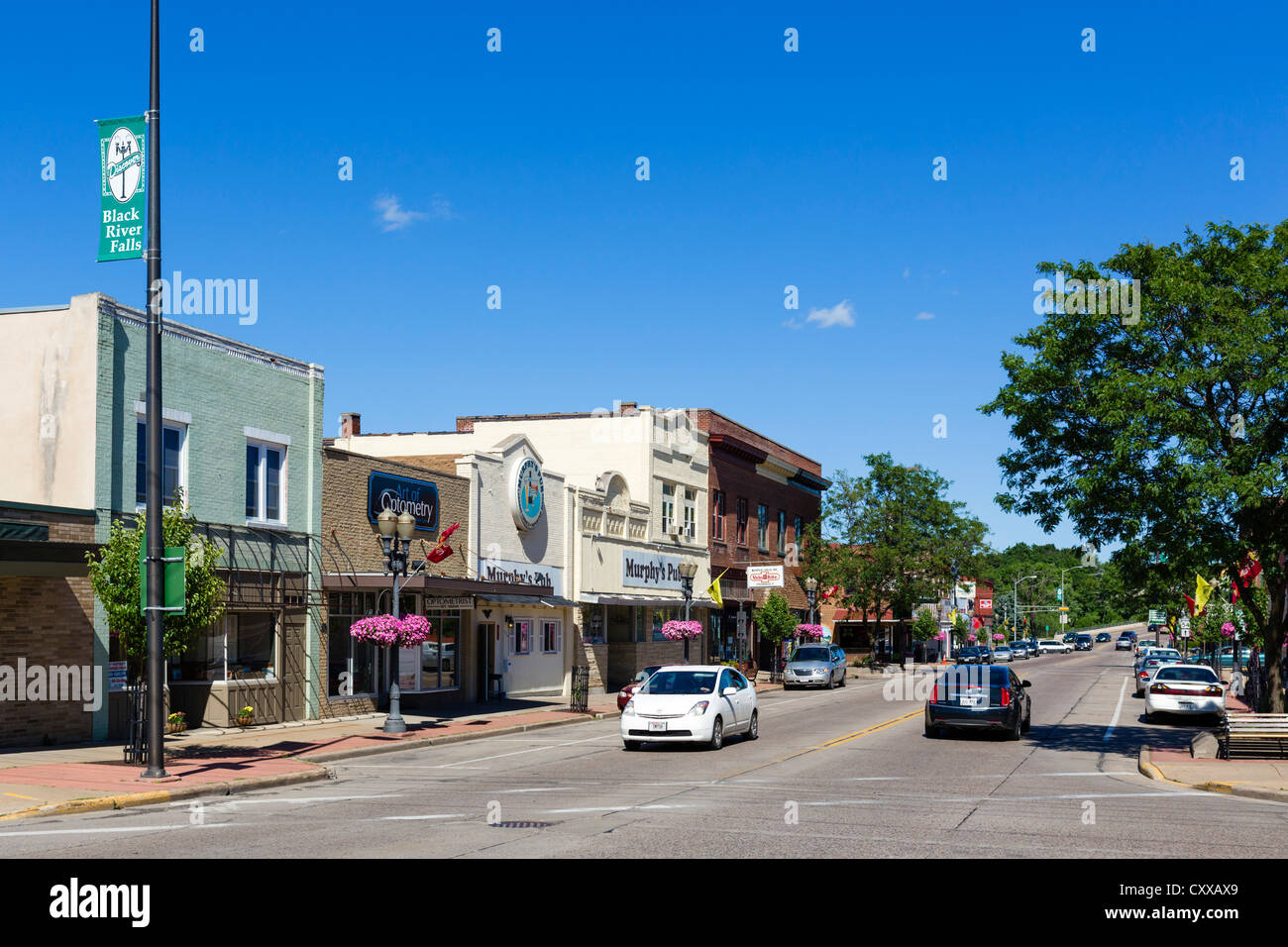 Traditionelle Main Street in einer amerikanischen Kleinstadt, Black River Falls, Wisconsin, USA Stockfoto