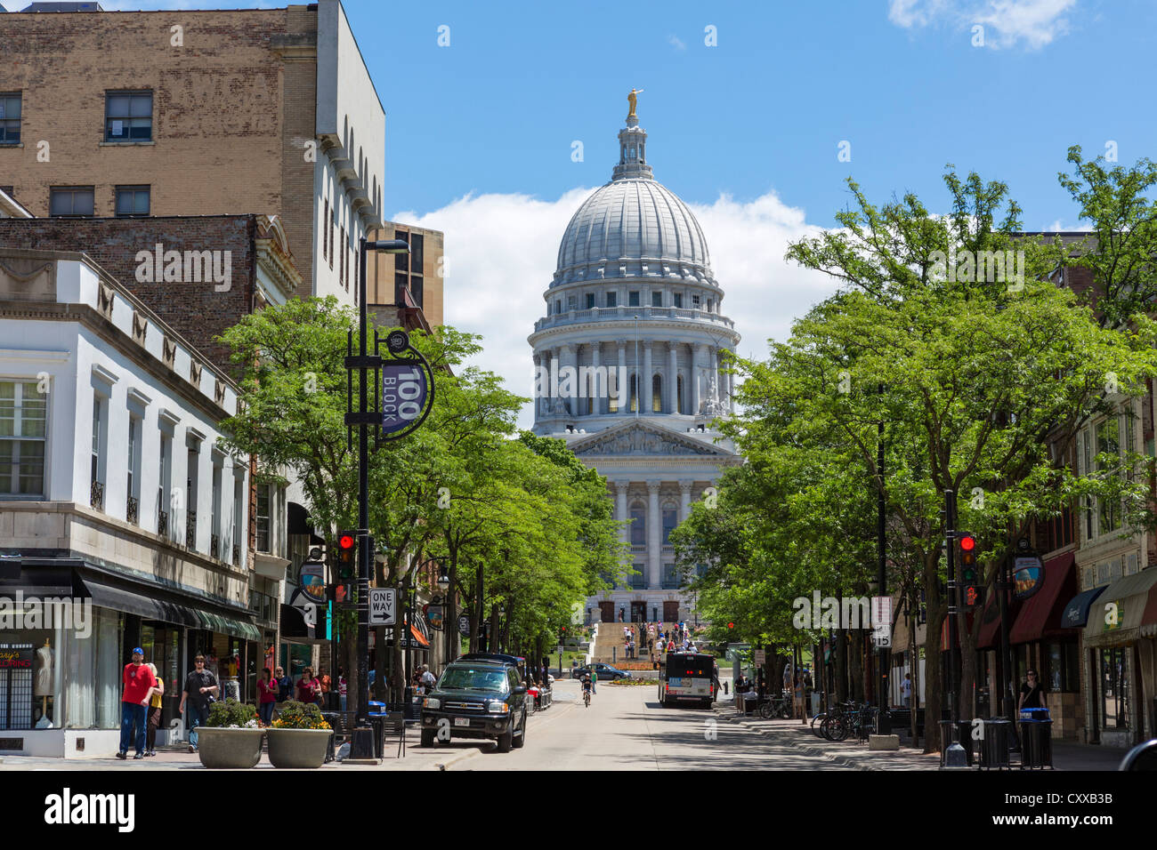 State Street mit Blick auf das Kapitol von Wisconsin, Madison, Wisconsin, USA Stockfoto