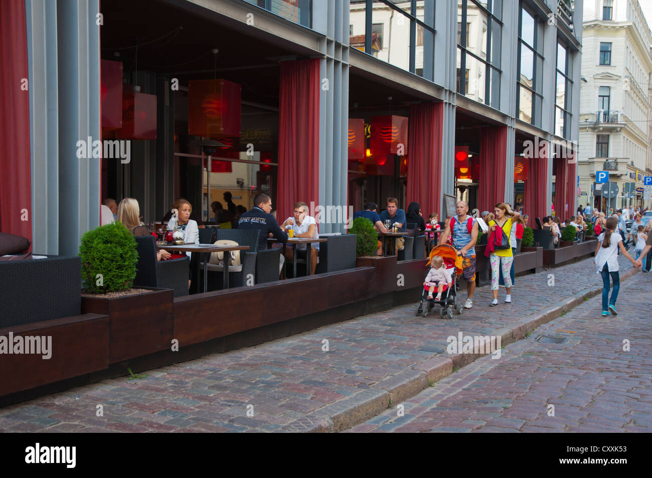 Straßenszene Vecriga Altstadt Riga Lettland Europa Stockfoto