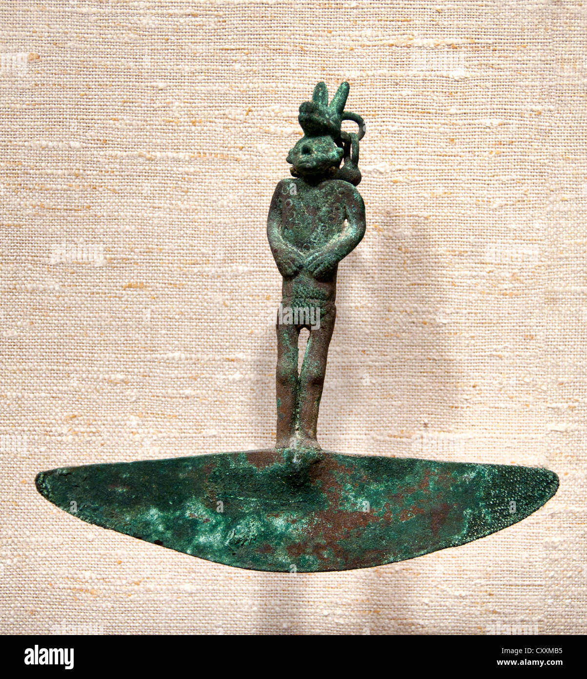 Verzierte Messer Tumi 15. – Anfang 16. Jahrhundert Peru Peru Inka Kupfer 1 t cm Stockfoto