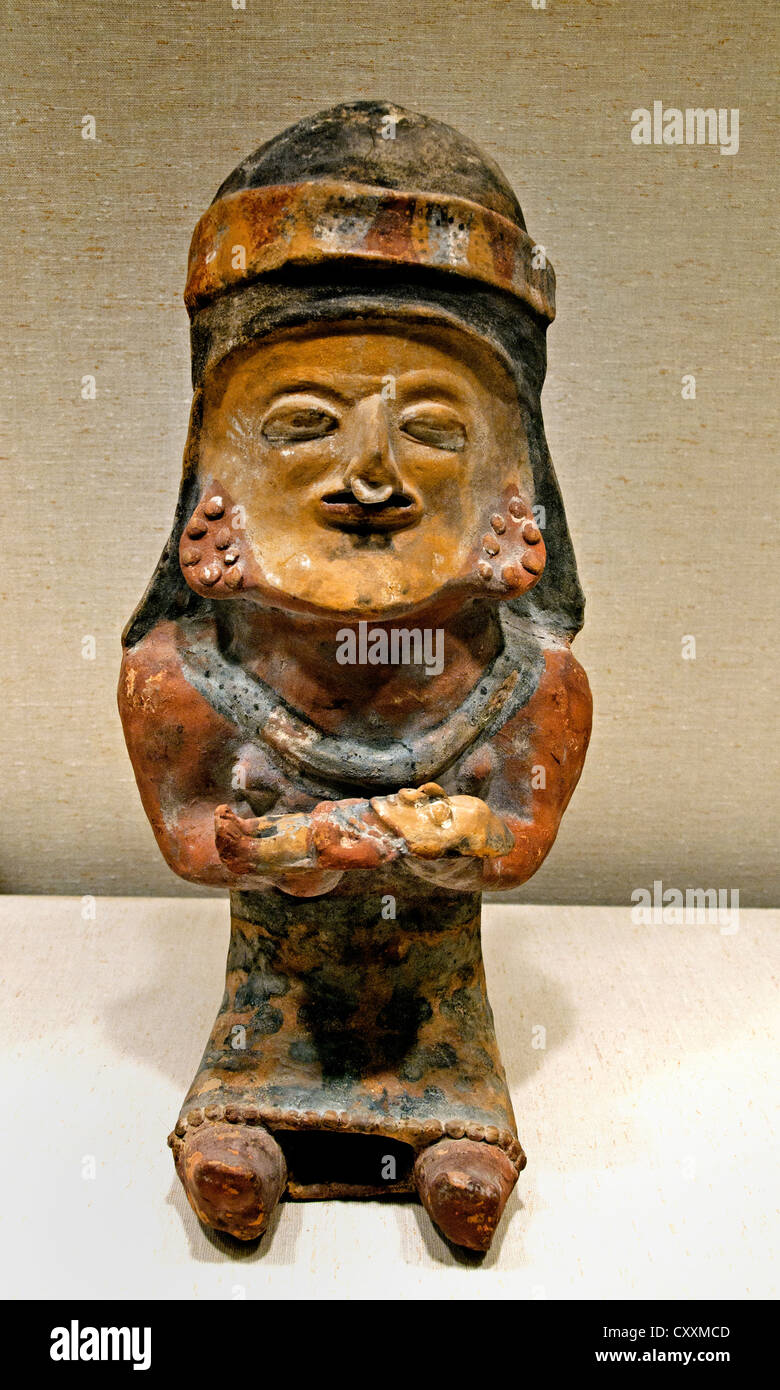 Männlichen Mann Figur mit Kind 4. – 7. Jahrhundert Ecuador Bahia Eramic 53cm ecuadorianische Stockfoto