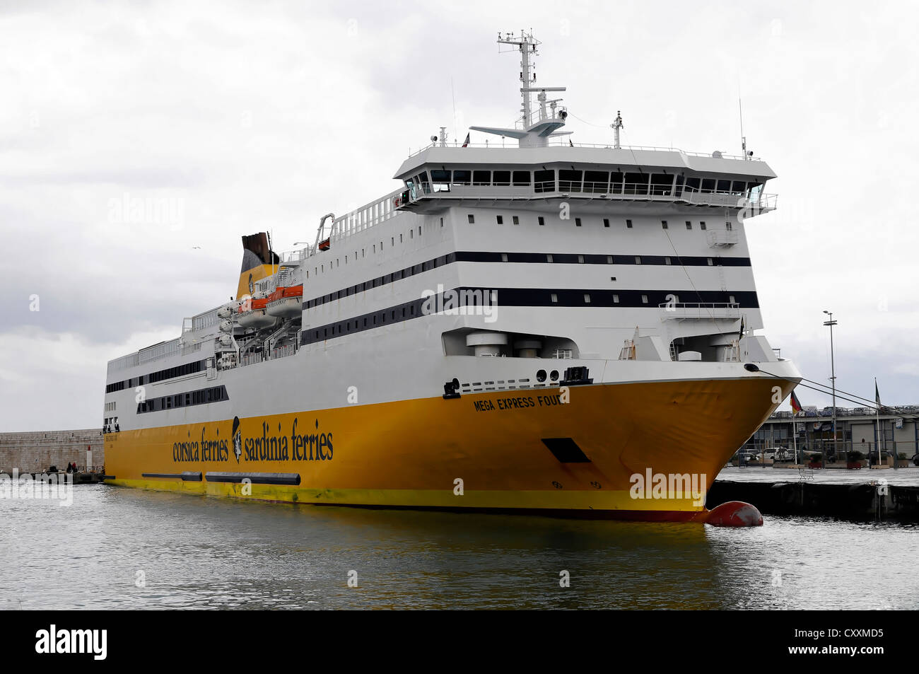 Corsica Ferries Fähren-Sardinien, Fähre in den Hafen von Nizza, Côte d ' Azur, Frankreich Stockfoto