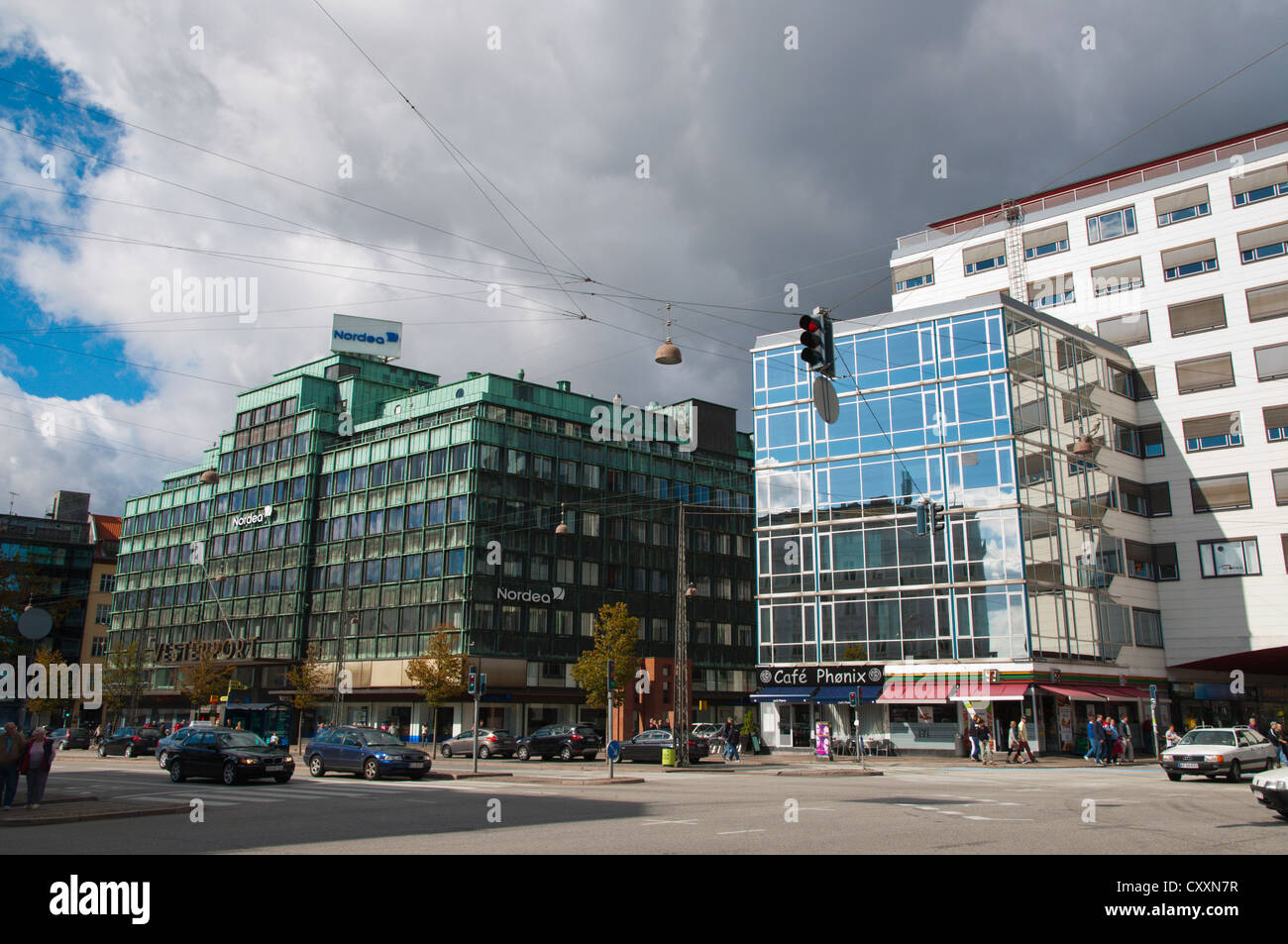 Nach dem zweiten Weltkrieg und 21. Jahrhundert Bürotürmen entlang Vesterbrogade Kopenhagen Dänemark Mitteleuropa Stockfoto