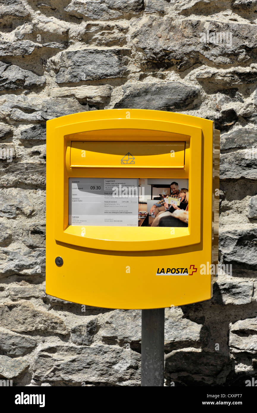 Schweizer Post Briefkasten Stockfotos und -bilder Kaufen - Alamy