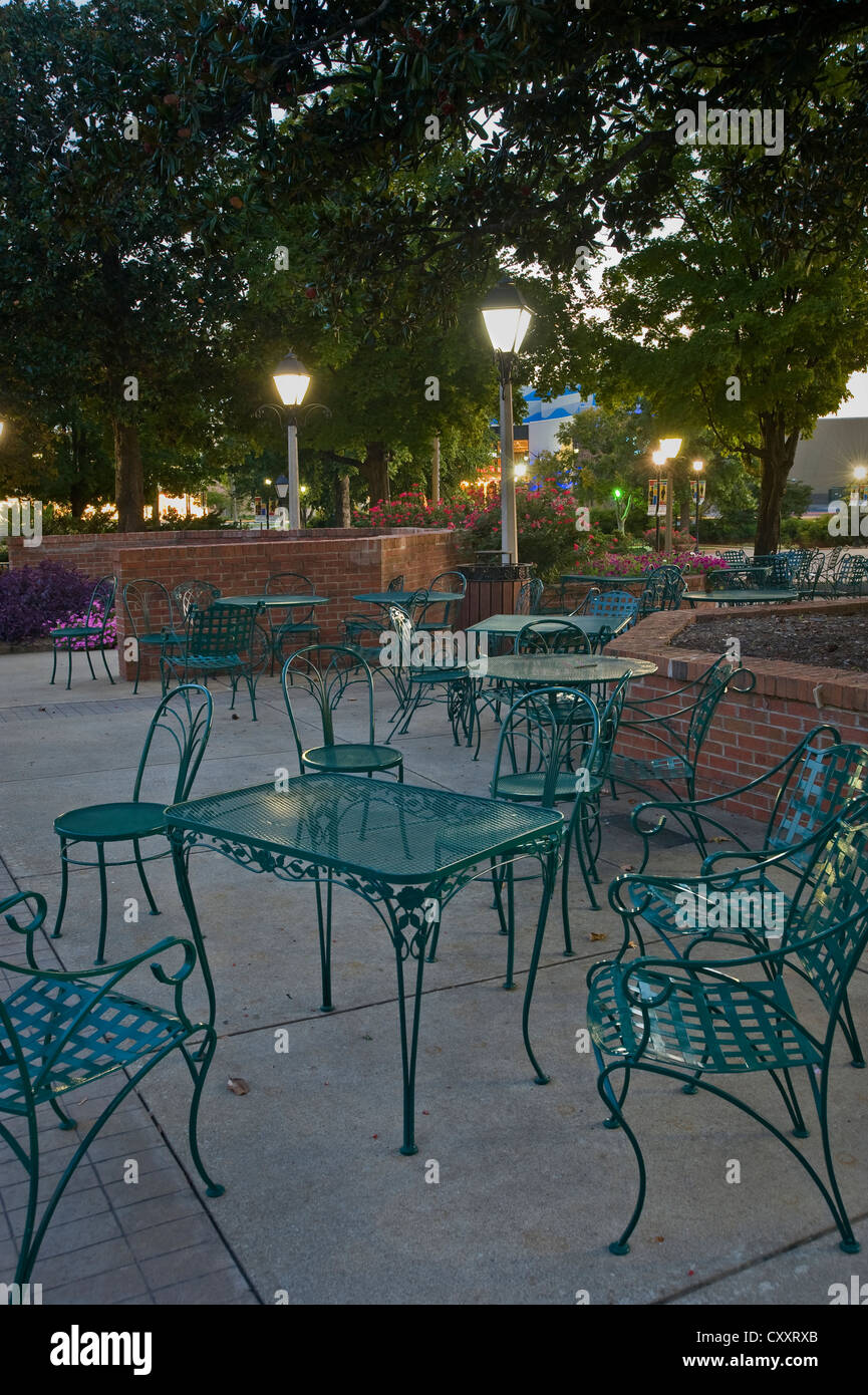 Stühle & Tabellen, Terrasse, Nashville Tennessee, USA Stockfoto