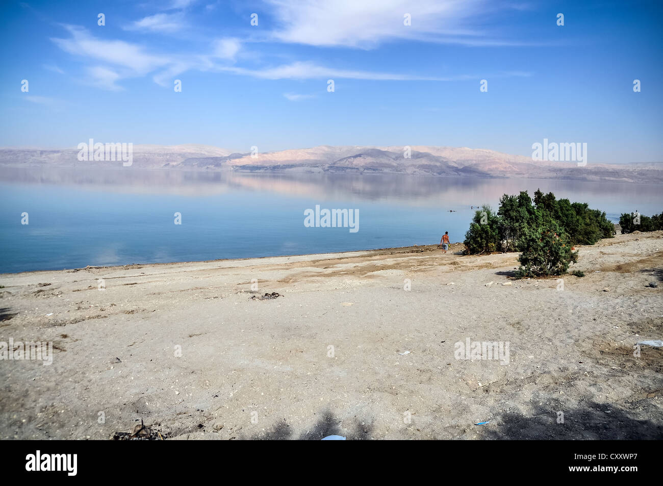 Landschaft. Schöne Reflexion im Toten Meer in Israel. Stockfoto