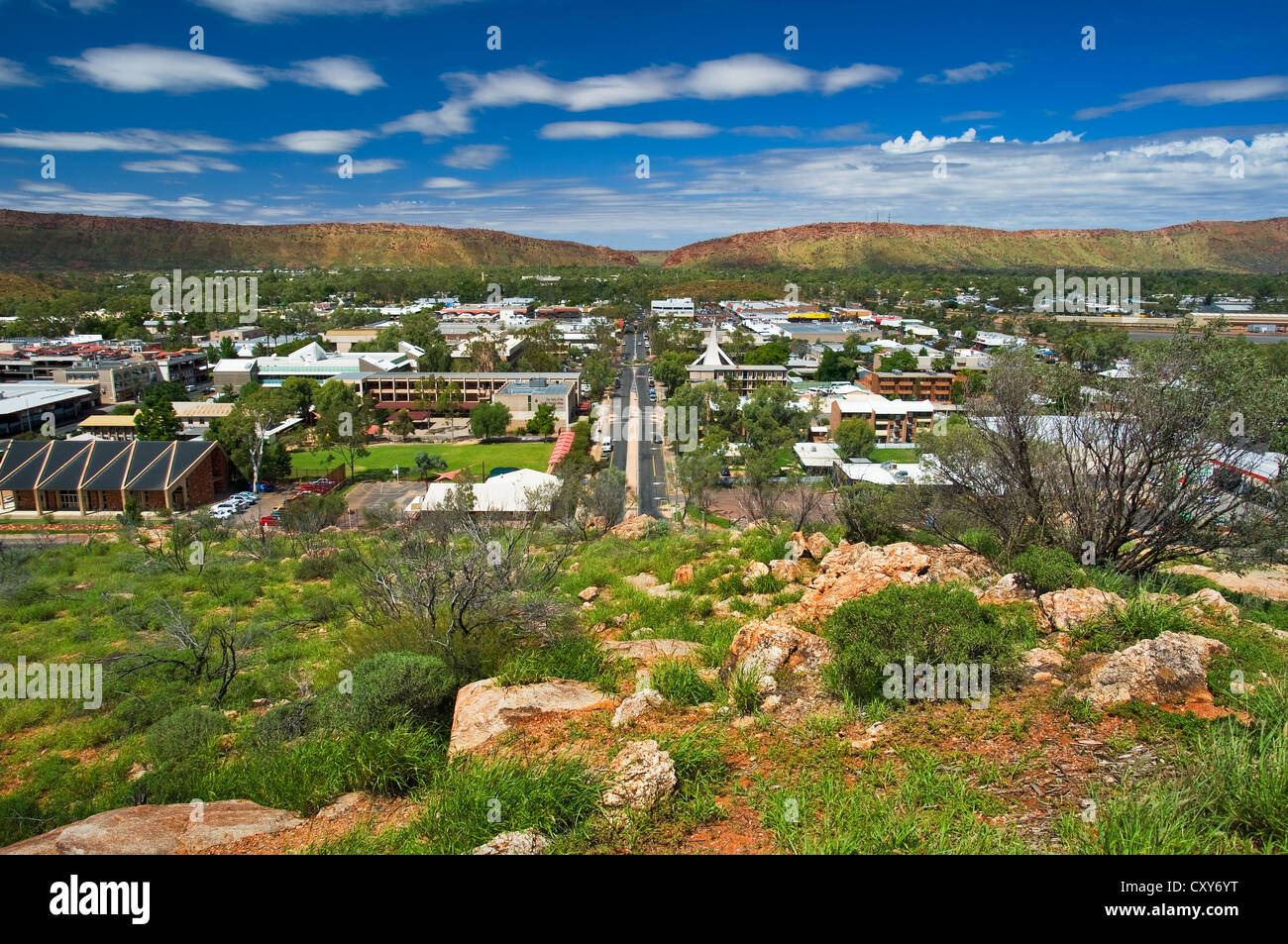 Ansicht von Alice Springs vom ANZAC Hill. Stockfoto