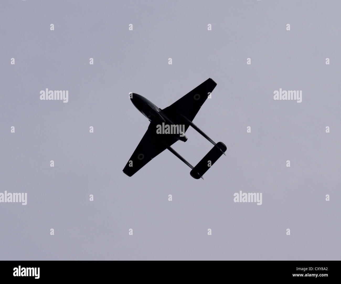 Vampir-T11 Vintage Jet-Trainer an der Spitze einer Schleife Stockfoto