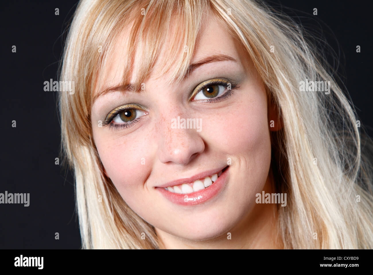 Junge, blonde Frau, 19 Jahre, portrait Stockfoto