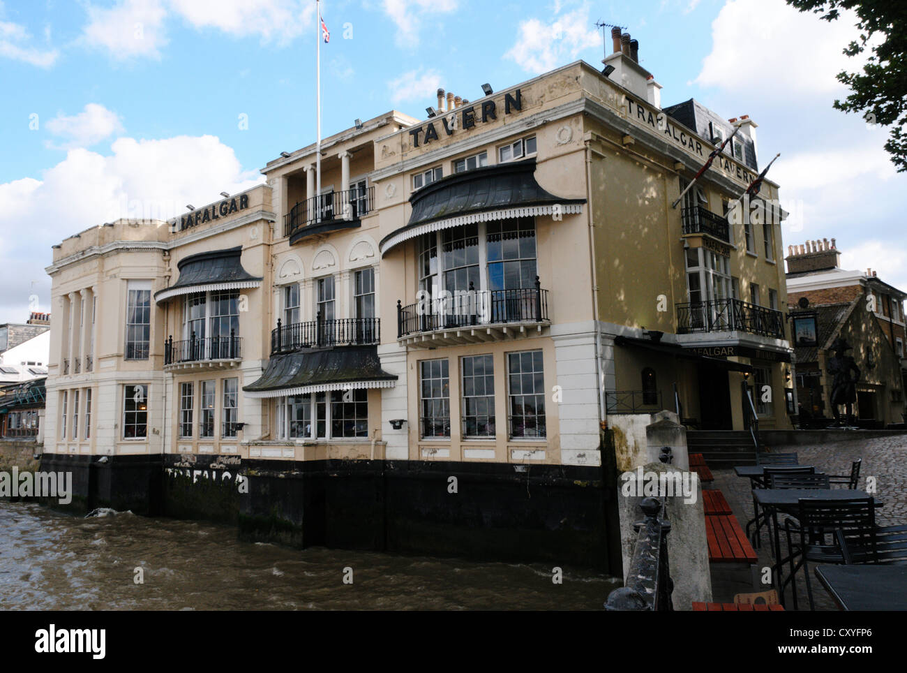 Der Trafalgar-Gasthaus an der Themse in Greenwich. Stockfoto