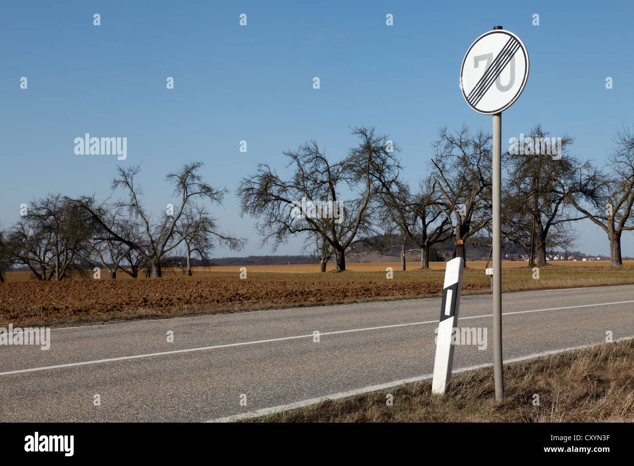 Verkehrszeichen, Ende der 70 km/h Höchstgeschwindigkeit zone Stockfoto