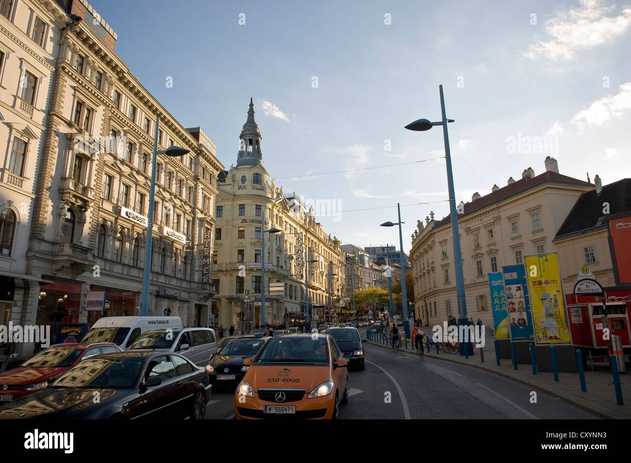 Belebten Straße im Zentrum Wien, Österreich Stockfoto