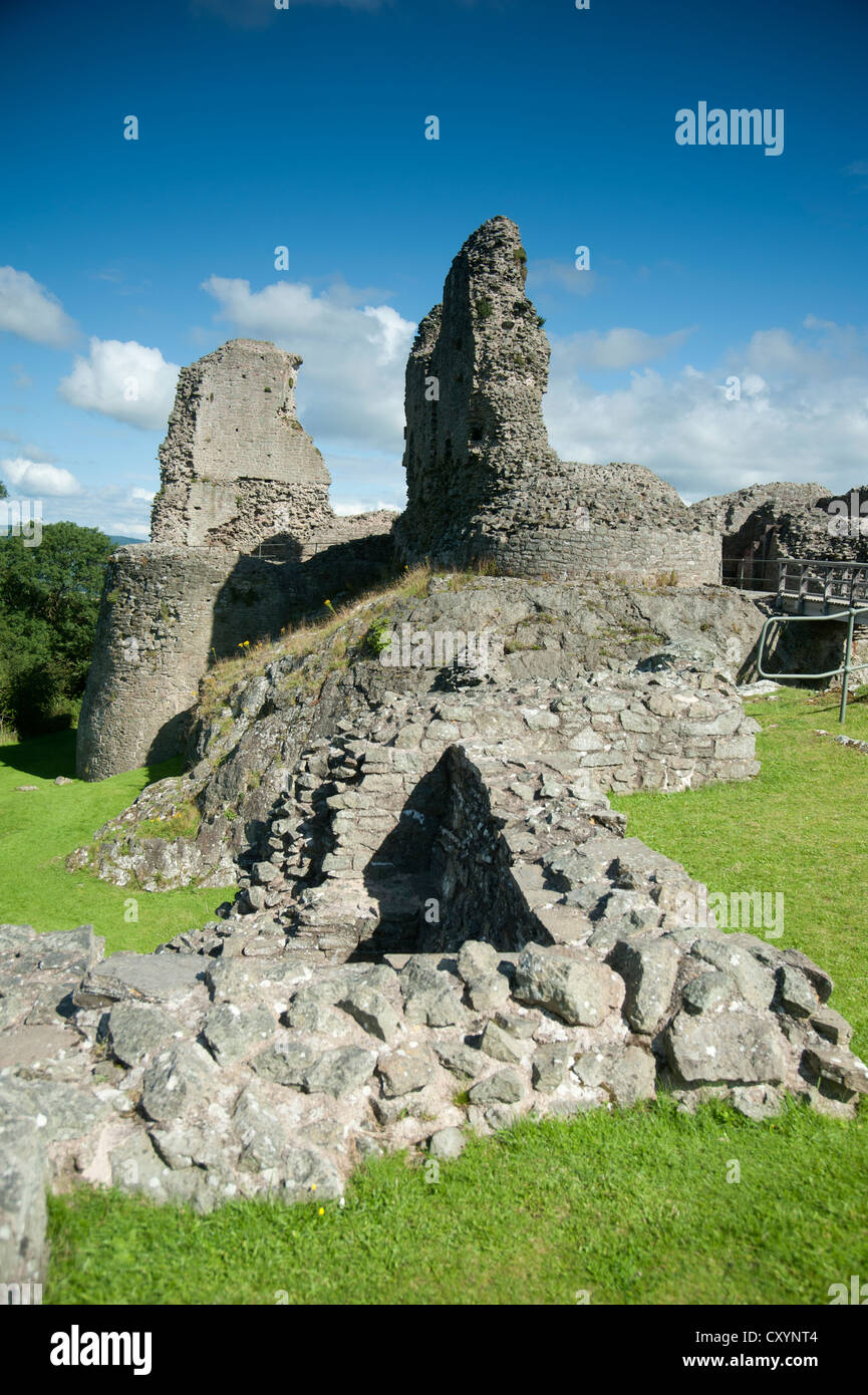 Das 13. Jahrhundert Ruinen von Montgomery Burg auf dem Burgberg, Powys, Mid Wales, Vereinigtes Königreich.  SCO 8692 Stockfoto