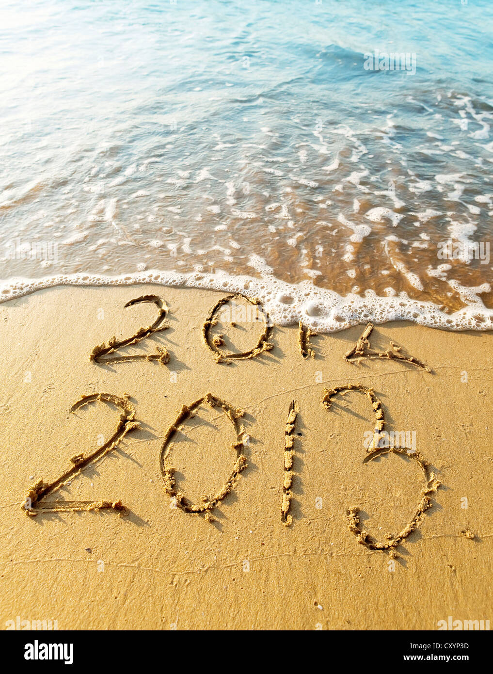 Neujahr 2013 ist Konzept - Inschrift 2013 auf einem Strandsand gekommen. Stockfoto
