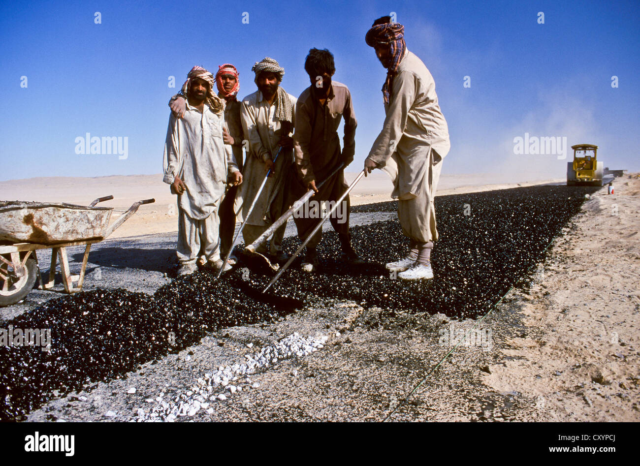 Straßenbau, Straße zwischen Taftan und Quetta, Nok Kundi, Belouchistan, Pakistan, Asien Stockfoto