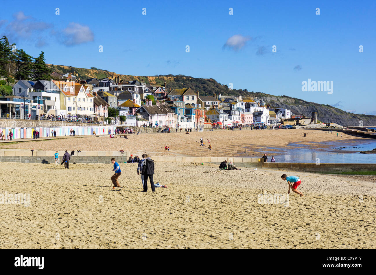 Strand von Lyme Regis, Dorset, Großbritannien Stockfoto