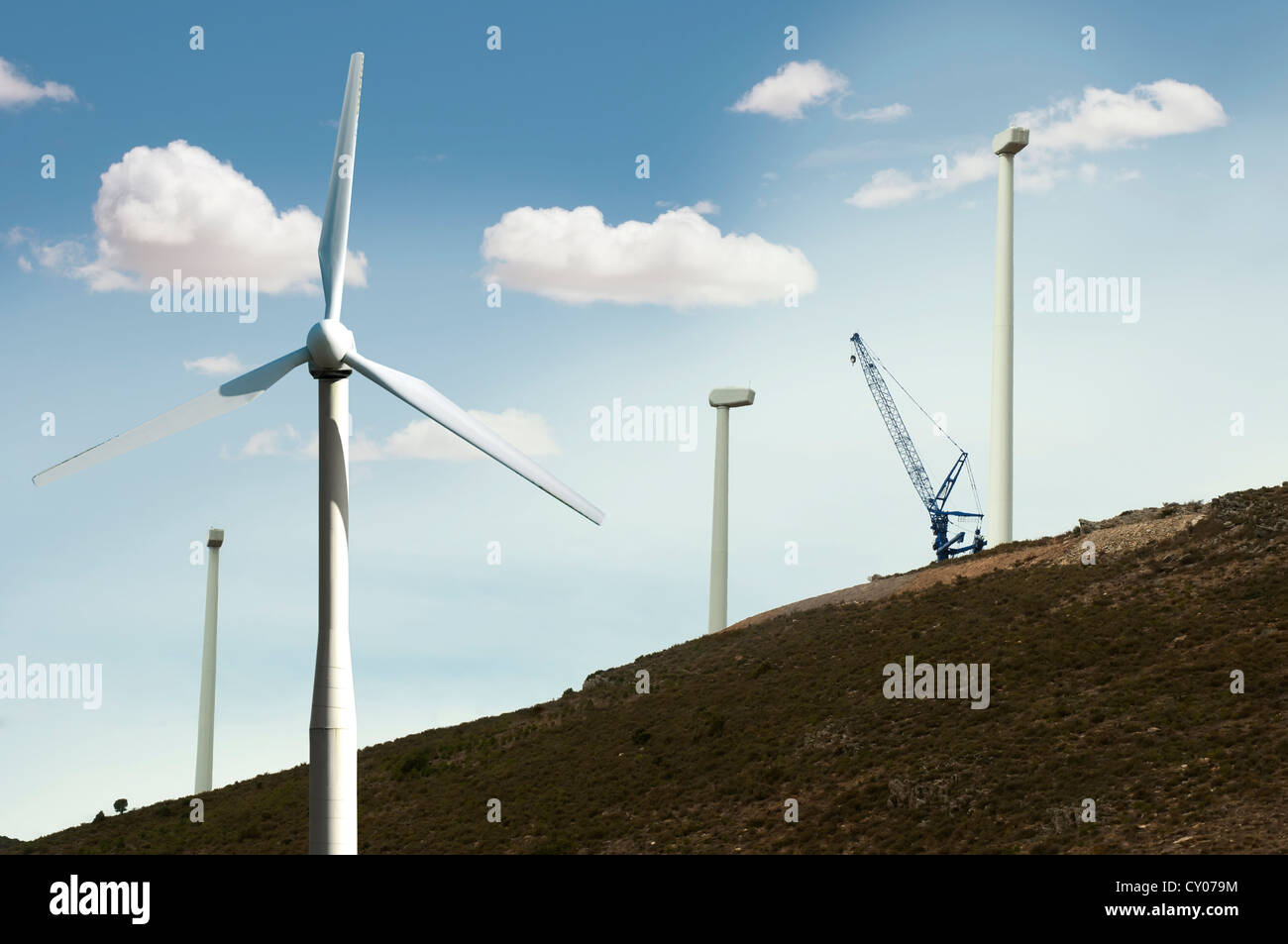 Errichtung von Windkraftanlagen Stockfoto