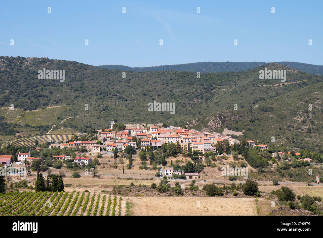 Cucugnan Kommune in der Aude-Abteilung, Languedoc-Roussillon, Südfrankreich Stockfoto