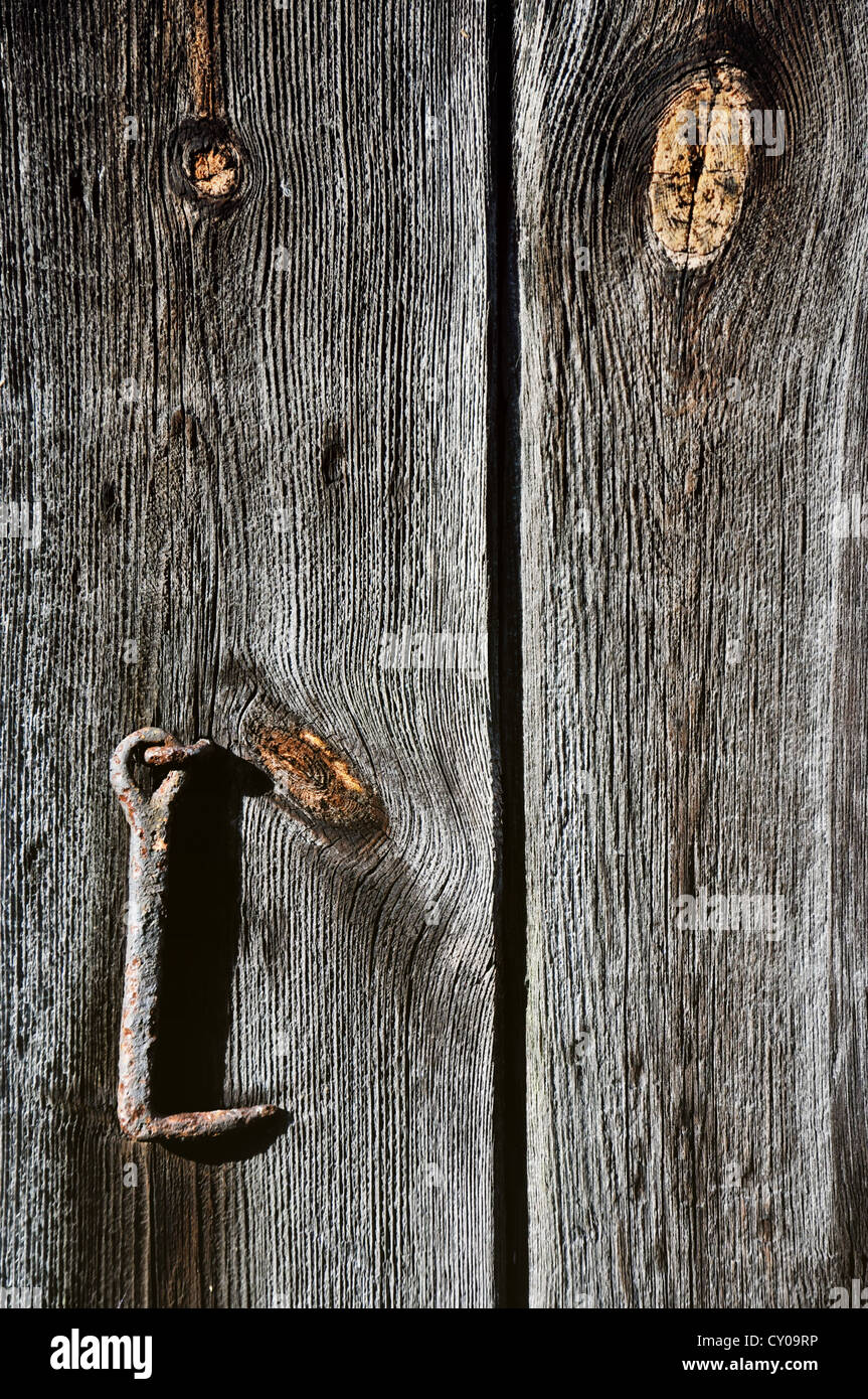 Holzschuppen Tür. Stockfoto