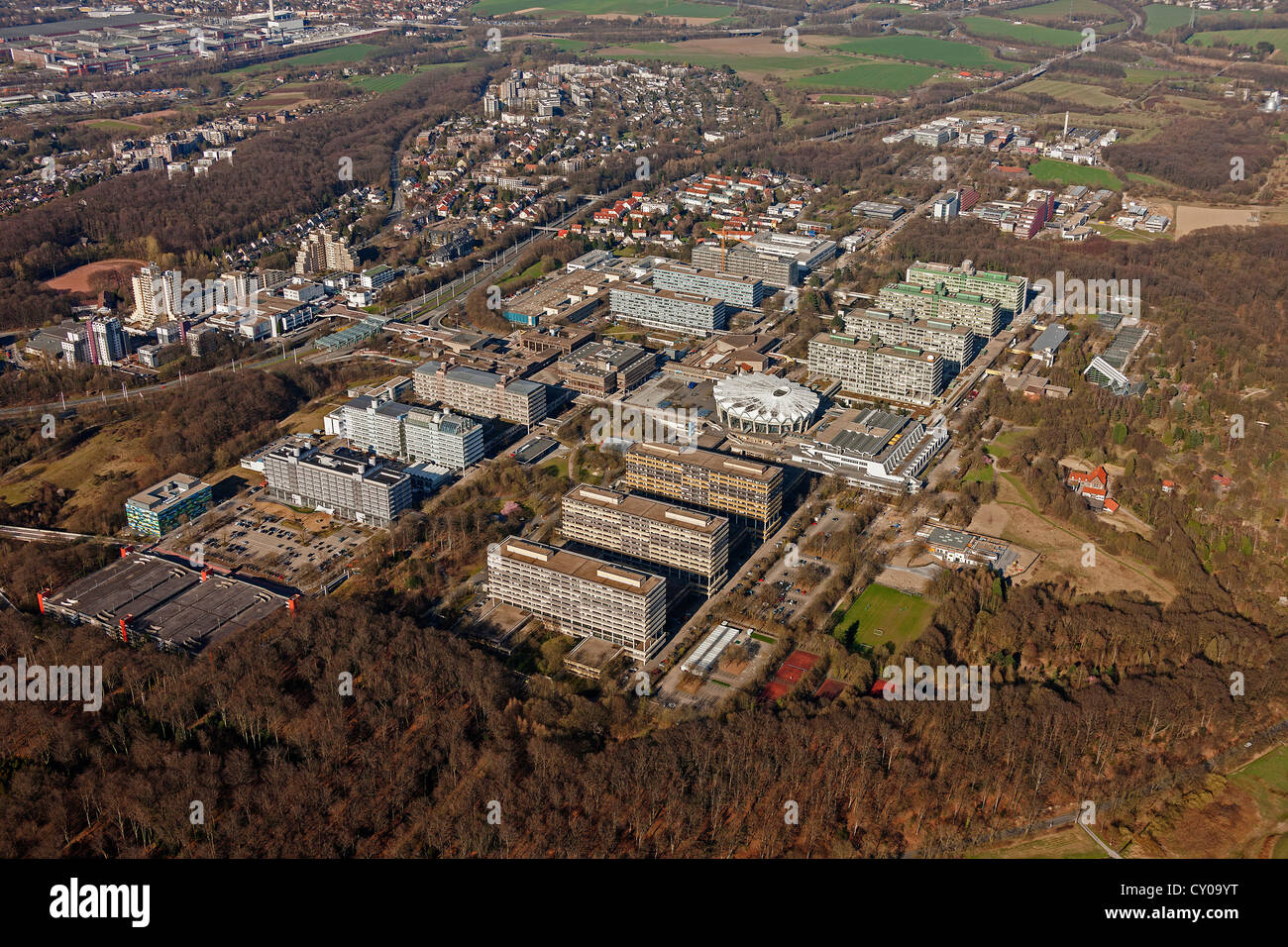 Luftaufnahme, Technologiezentrum Ruhr, Ruhr-Universität, MB-Gebäude, Bochum, Ruhrgebiet, Nordrhein-Westfalen Stockfoto