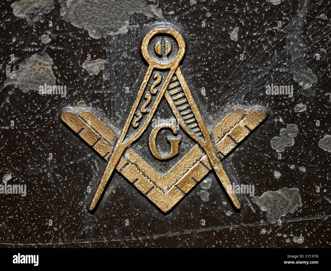 Freimaurer-Symbol am Gedenkstein In Portsmouth Square, Chinatown, San Francisco, Kalifornien, USA Stockfoto