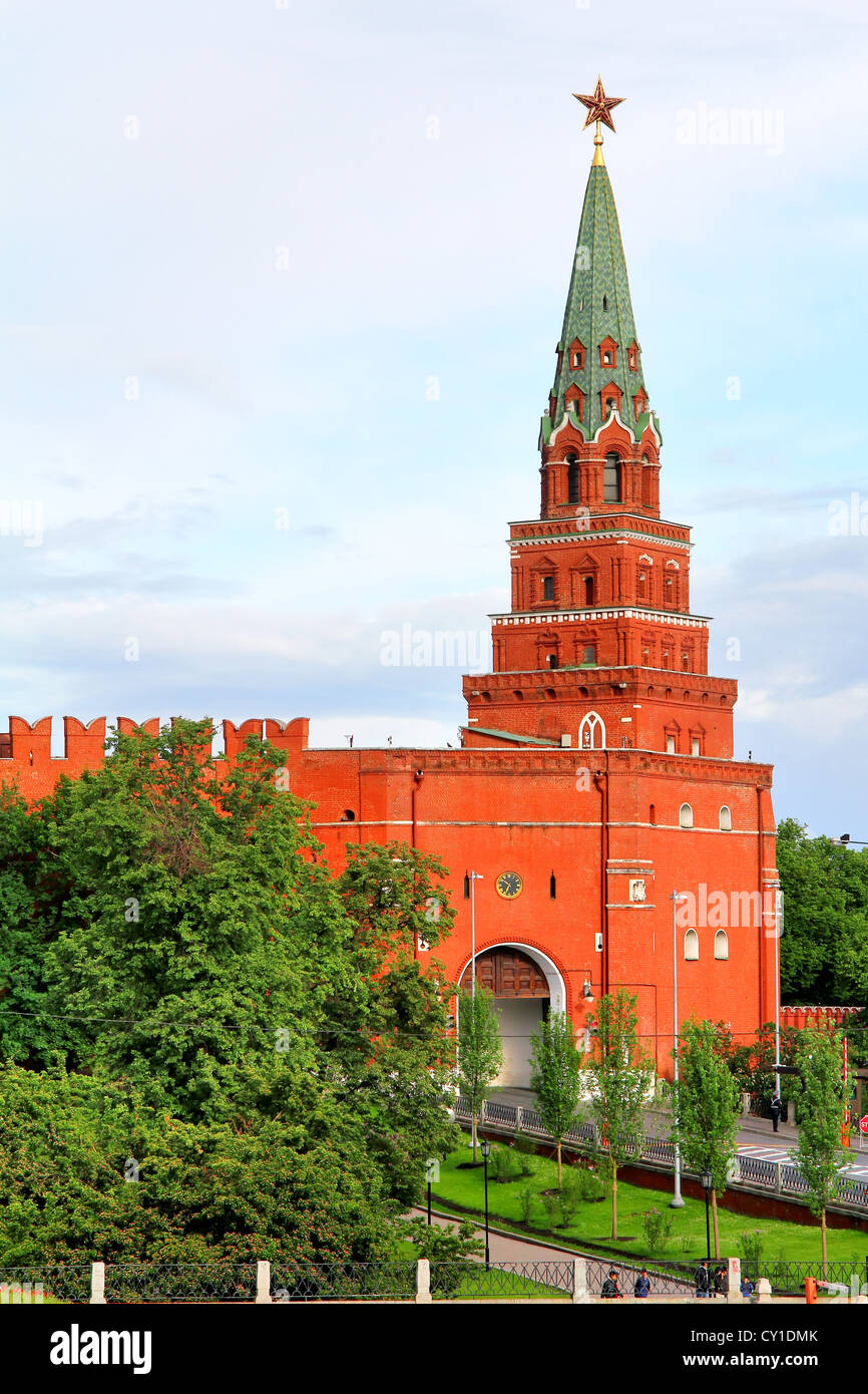 Borovitskaya Turm des Moskauer Kreml, Russland Stockfoto