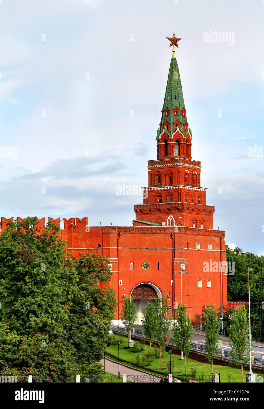 Borovitskaya Turm des Moskauer Kreml, Russland Stockfoto