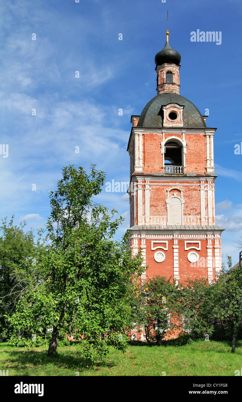 Bell Turm der Dreikönigskirche im Gorizkij Kloster Dormitio in Pereslawl-Salesskij, Russland Stockfoto