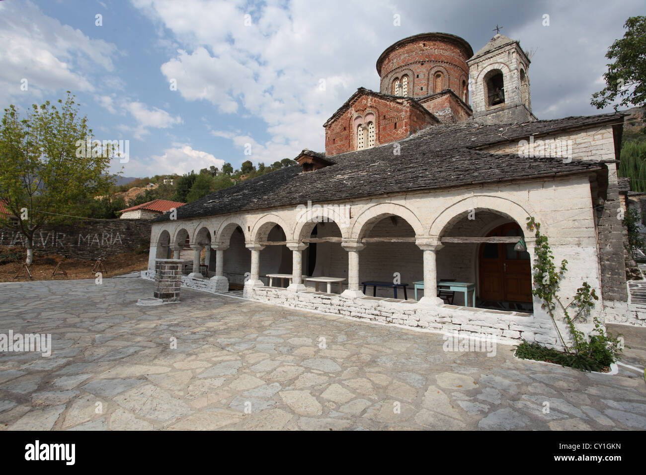 St Marys 6. Jahrhundert Kirche im kleinen albanischen Dorf Labova e Kryqit oder Labova des Kreuzes Stockfoto