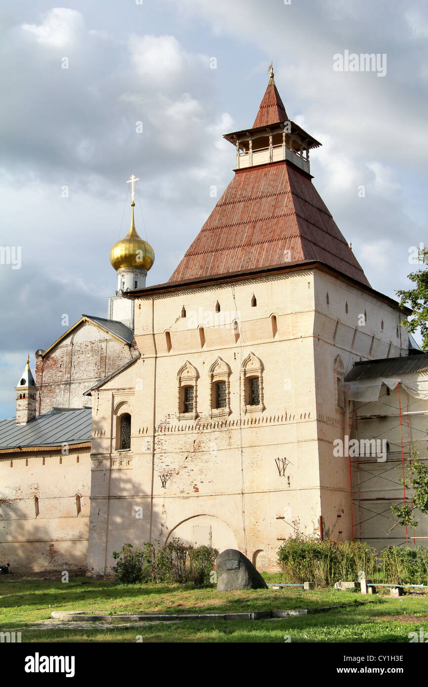 Turm des Rostower Kreml (Metropolitan Hof), Rostov, Russland Stockfoto