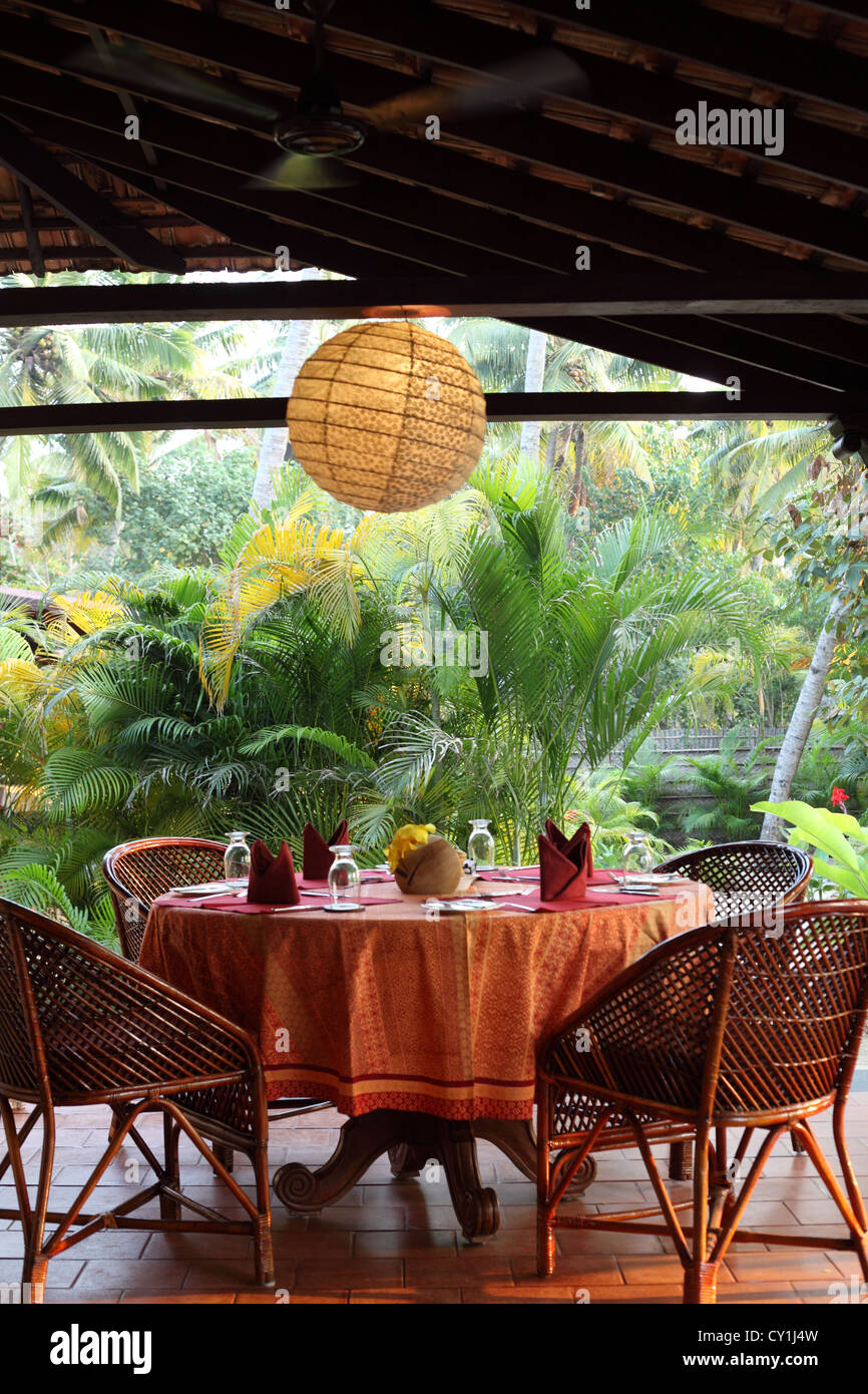 Morgen brechen schnell serviert in einem Resort neben Meer. Stockfoto