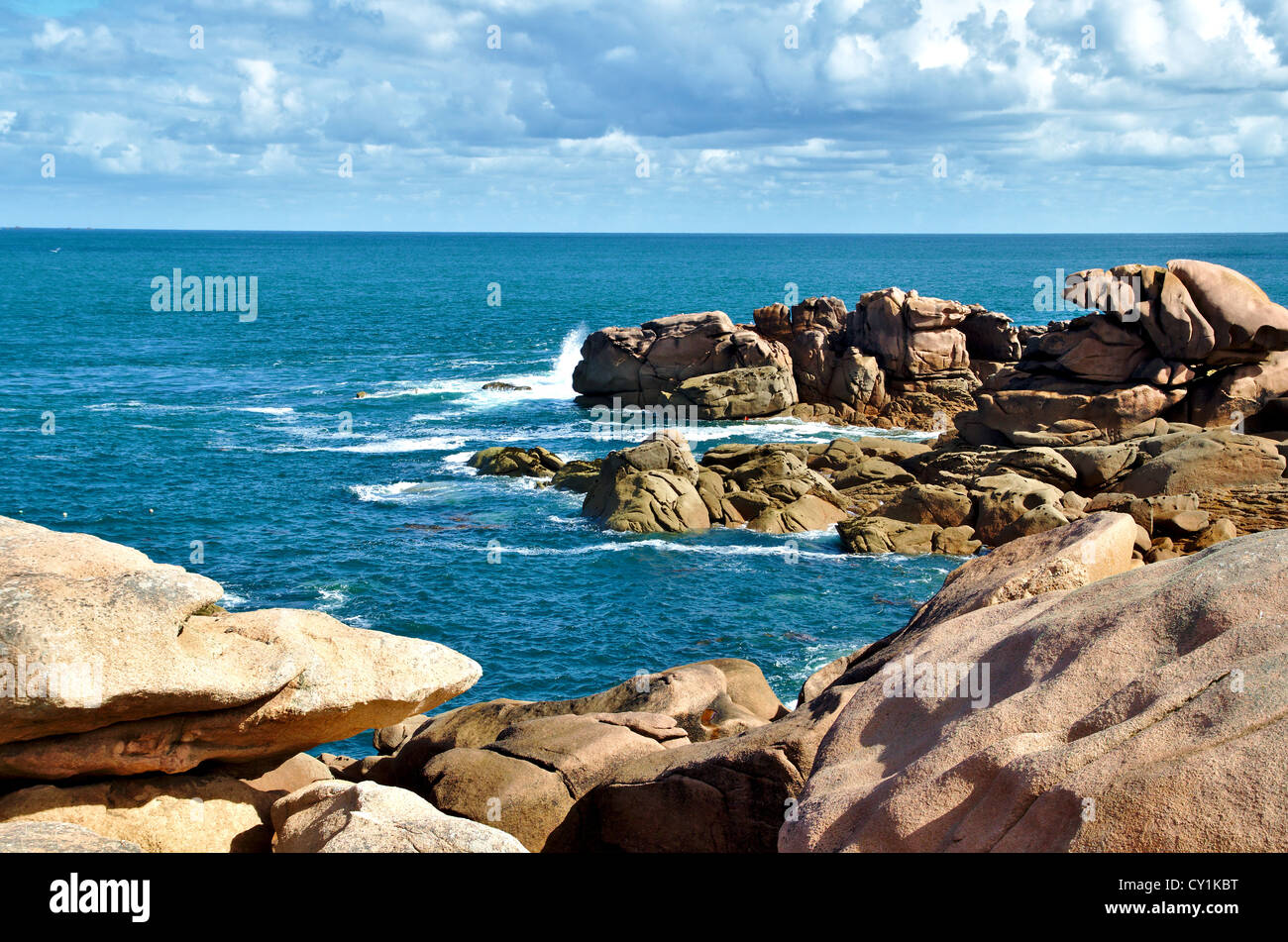 Küste der Côte de Granit rose in der Bretagne, Frankreich Stockfoto