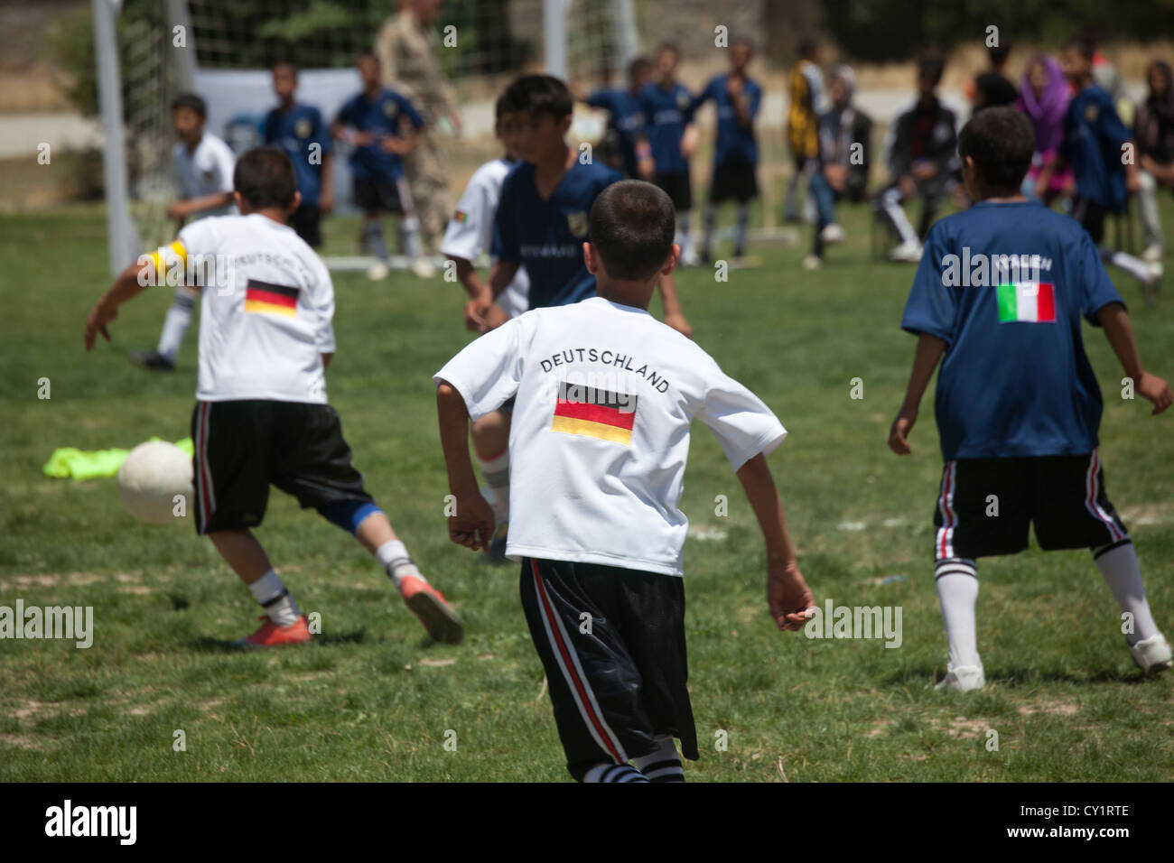 Spieler Kinder Sport Afghanen Fußball-WM Stockfoto