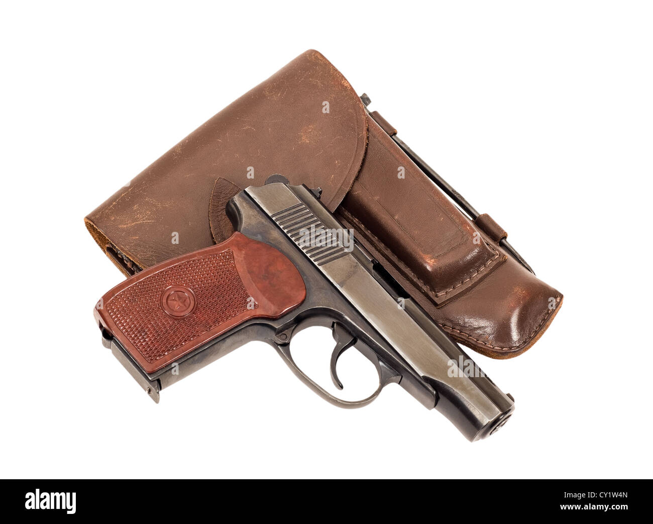 Russische 9mm Pistole und Holster auf dem weißen Hintergrund isoliert Stockfoto