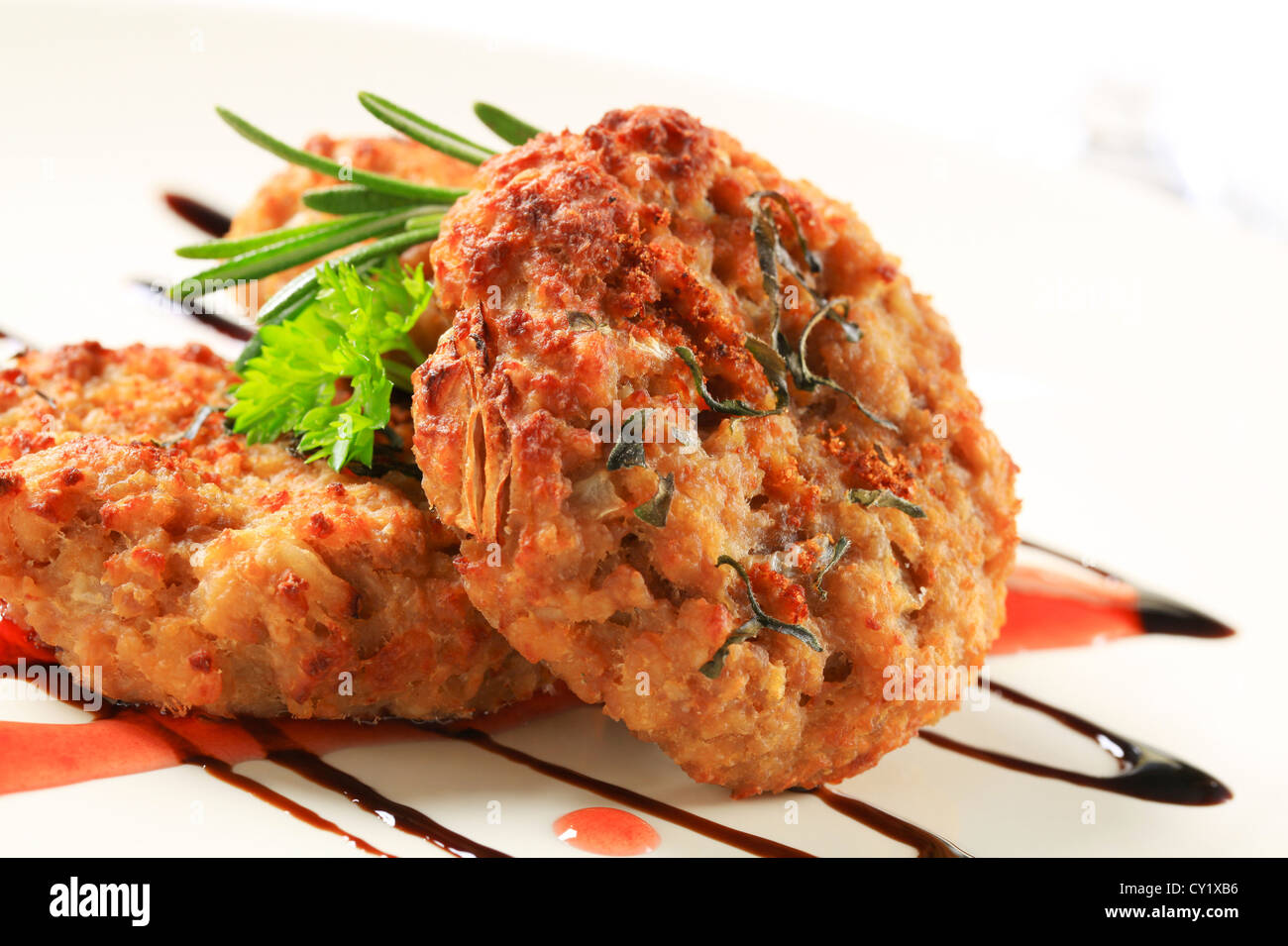 Gemüse Burger mit Balsamico-Essig-sauce Stockfoto