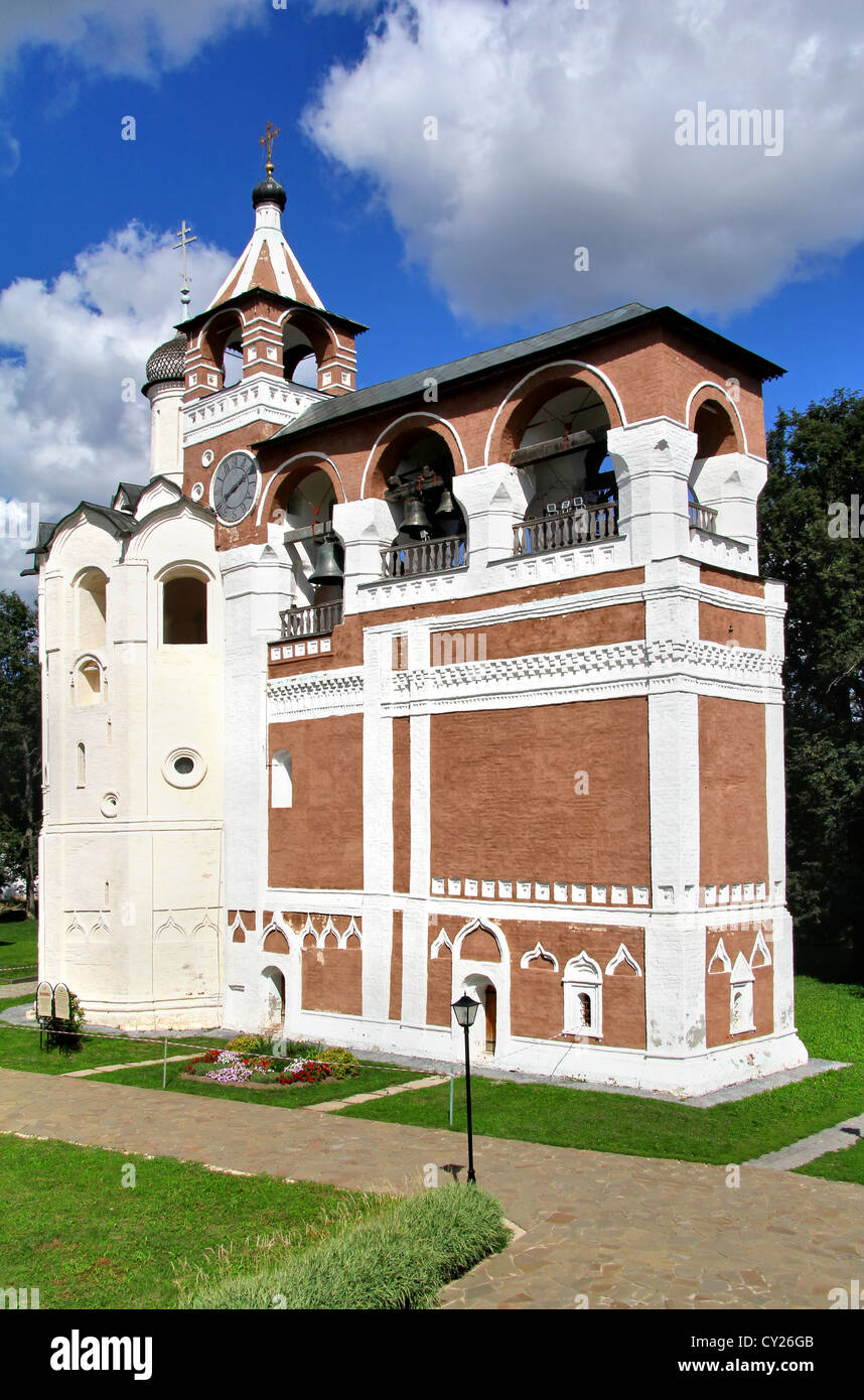 Glockenturm der Transfiguration Kathedrale im Kloster des Heiligen Euthymios, Susdal, Russland Stockfoto