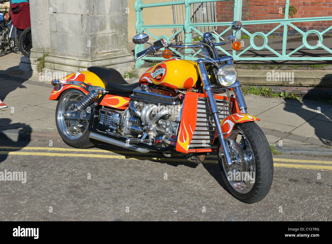 Motorrad Kaufen In England ein v8 motorrad bei einer motorrad show in brighton Motorrad Kaufen In England ein v8 motorrad bei einer motorrad show in brighton