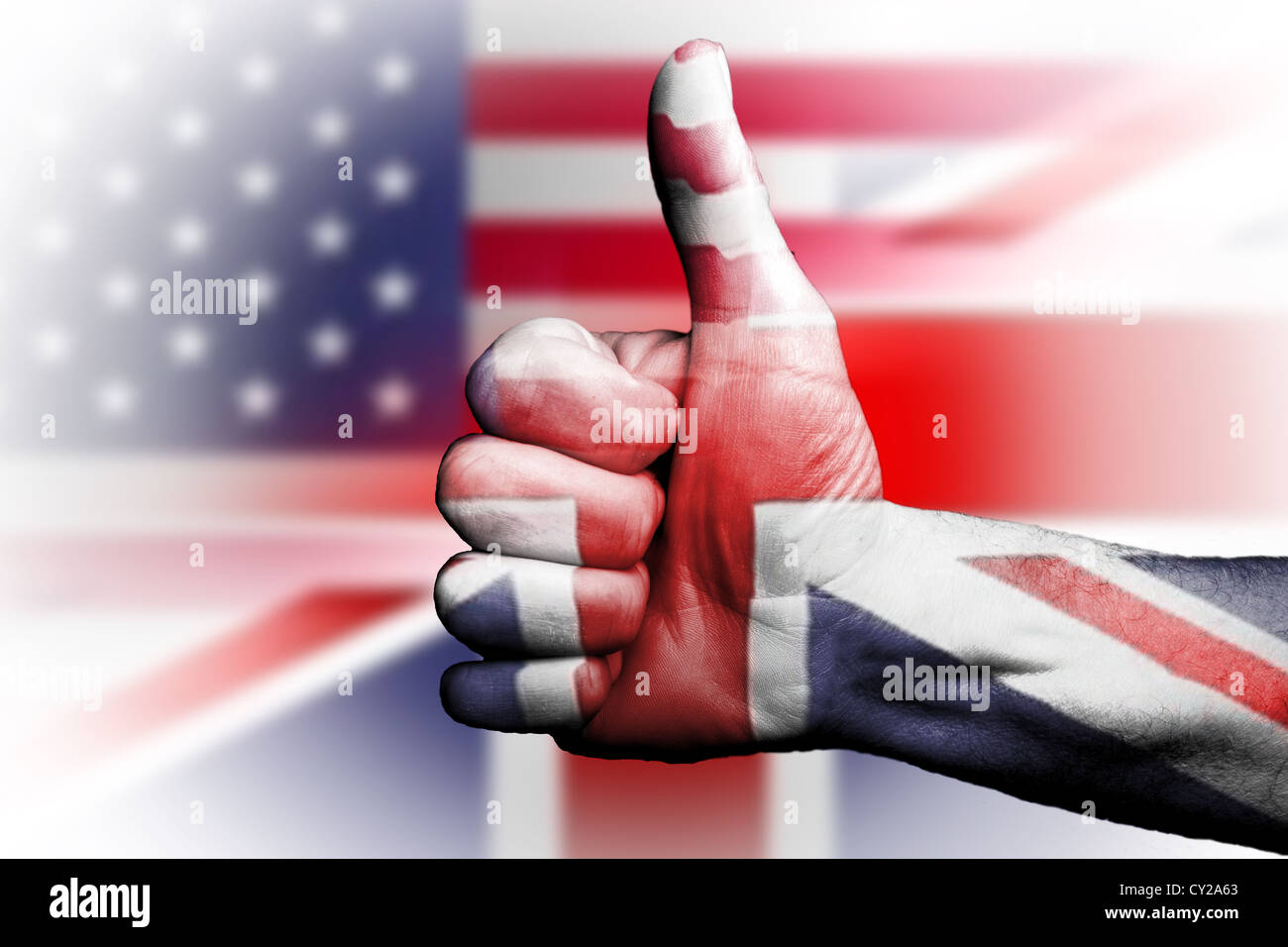 Thumbs up für USA amerikanisch & britischen Großbritannien Allianz Freundschaft Zusammenarbeit Vertrauensvotum für Land und Leute. Stockfoto