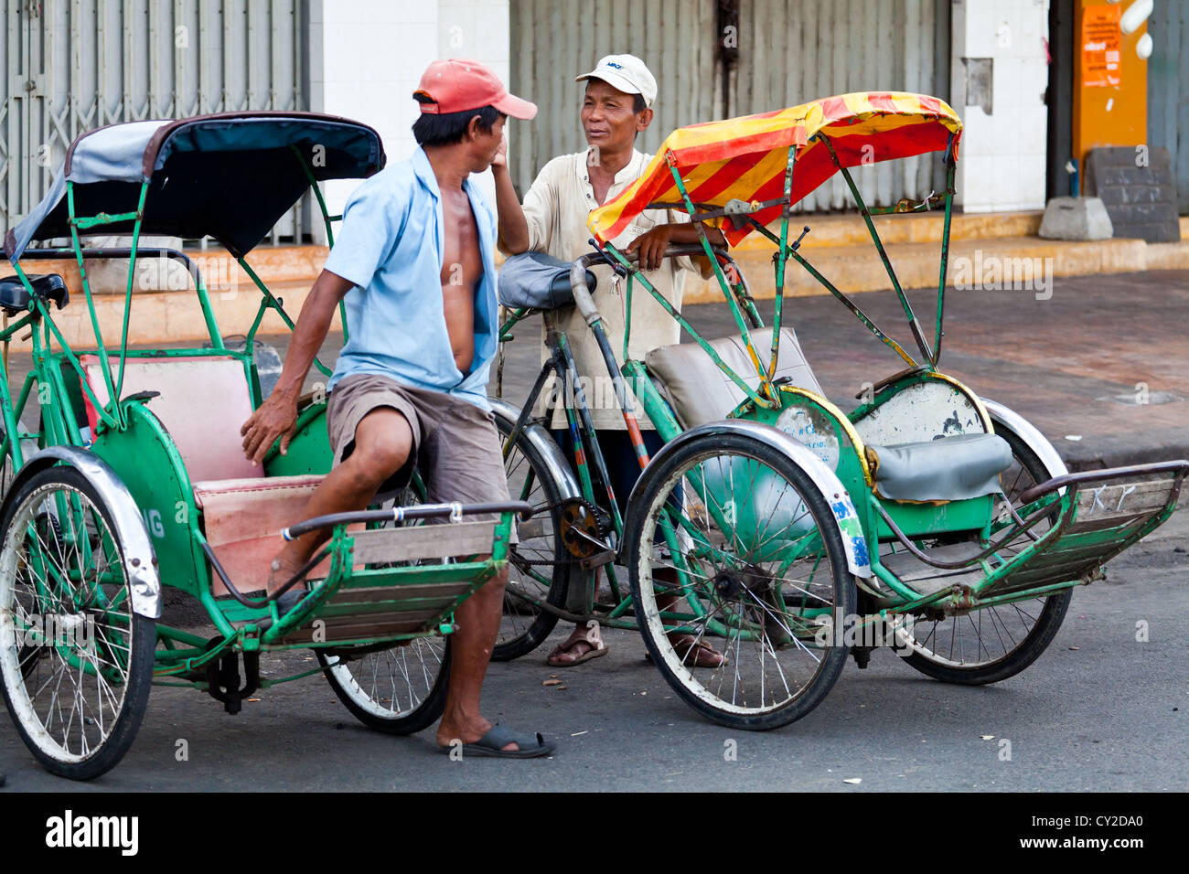 Typischen Fahrradrikscha in Phnom Penh, Kambodscha Stockfoto