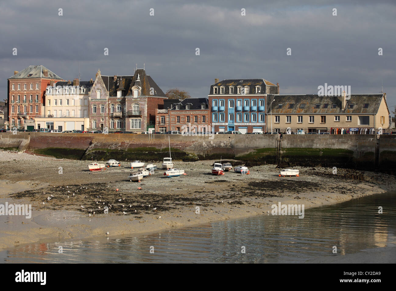 Hafen am Quai De La République, Le Treport, Normandie, Frankreich Stockfoto