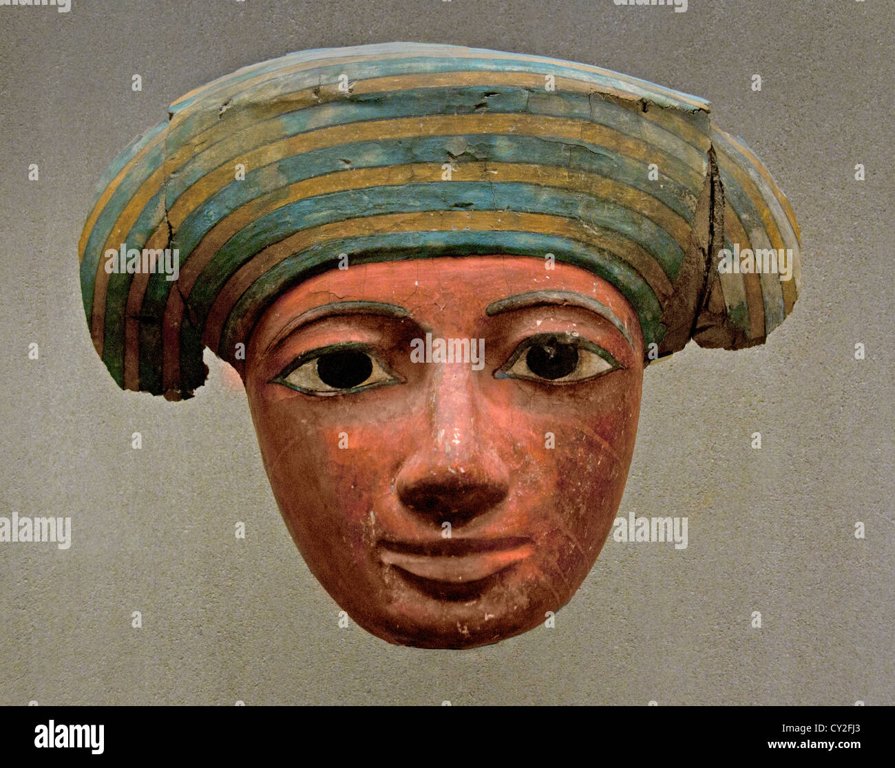 Maske der Sarg des Pekherkhonsu Kusch Dynastie 25 712 – 664 v. Chr. Oberägypten Theben el-Khokha Grab Aafenmut Holz malen 53 cm Stockfoto