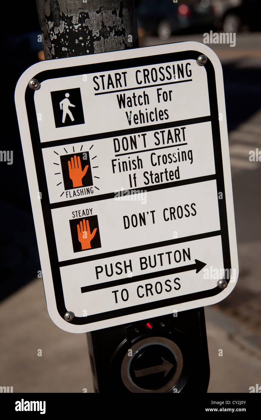 Straßenkreuzung Zeichen, Downtown Montpelier, Vermont, USA Stockfoto