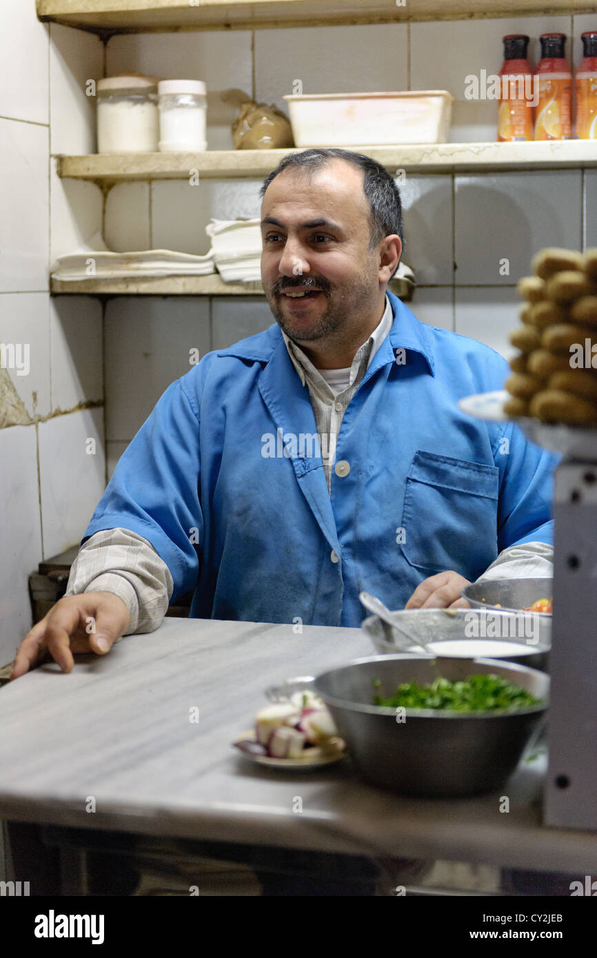 Stall Inhaber Souq Al-Madina Aleppo, Syrien Stockfoto